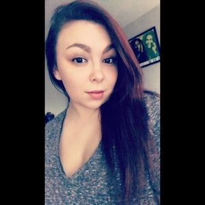 Meet your Posher, Rebekah